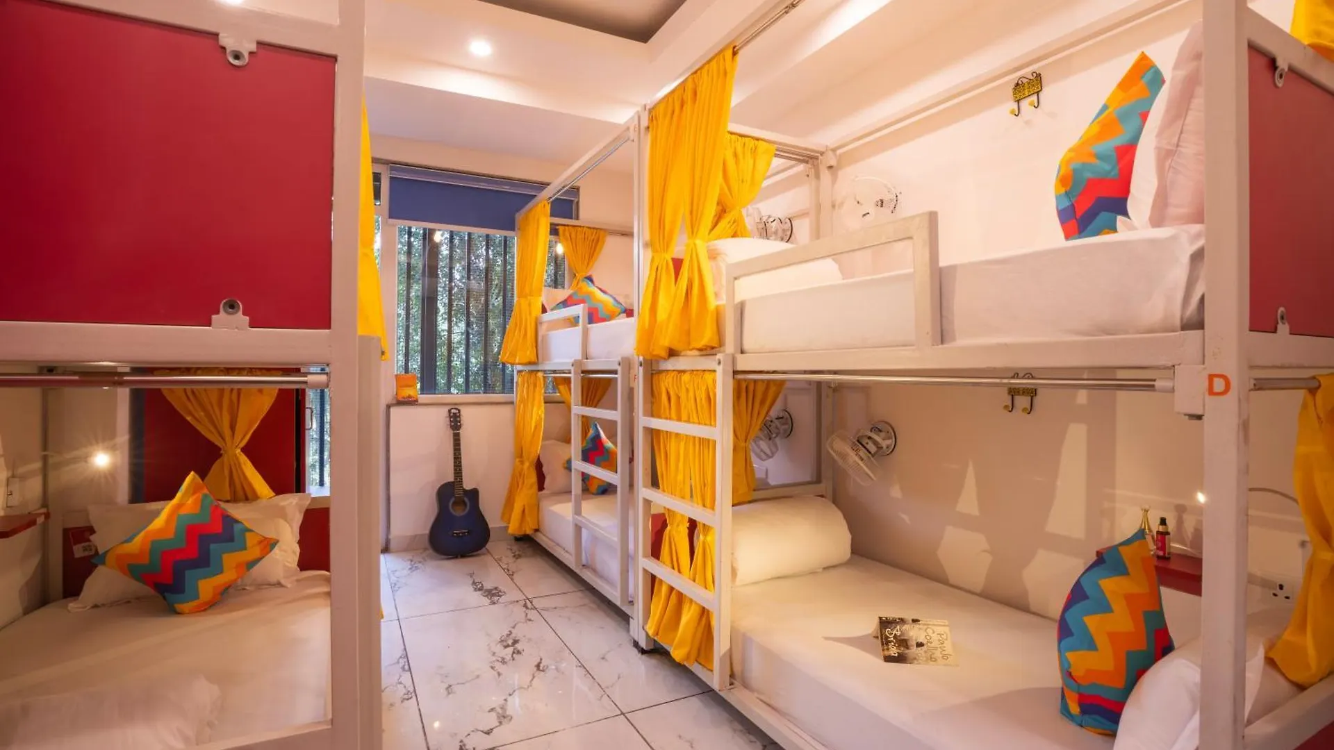 Hostel Gostops Plus Gurugram, Baani Square Gurgaon
